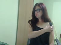 Hey!My body is  like a VIOLIN,dangerous curves and a complicated mind!Are you ready to know me?I AM!
