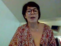 Coucou merci de venir découvrir qui je suis une femme mature, coquine qui aime la simplicité, la sensualité, gourmande de nouvelles choses et très cochonne, à deux c