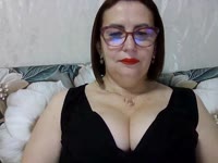 i m super positive woman who knows what mans like i love to share my personality with others,i m intaligent and know how to be interesting to you my dear frind