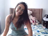 Hello, my name is Lorena, I will be delighted to welcome you, I am a fun 20-year-old girl looking for experience, I am from Colombia, I like to meet new cultures, people, and I would love to be able to give you the necessary fun and distraction
