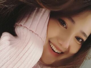 naked cam girl picture DianneDi