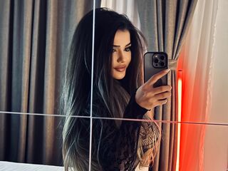 cam girl playing with dildo ChrisHarp
