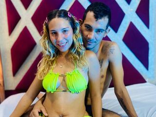 hot couple webcam picture JennyAndJuan