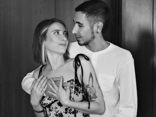 cam couple chatroom NadiaAndDimitri