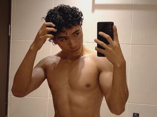NoahJhoness