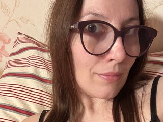 naughty cam girl masturbating AlanyssLyon