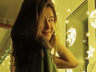 nude webcam AliceBrew