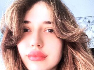 hot sex webcam AliceTrisavya