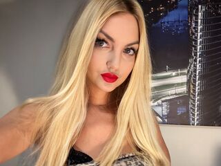 camslut fingering wet pussy AlissaG