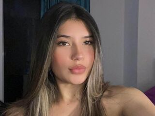 naked webcam girl AmberCorzo