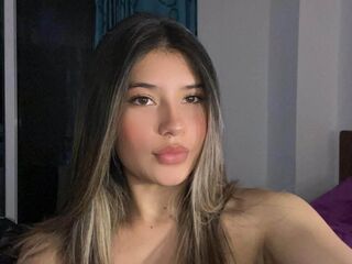 shaved pussy cam AmberCozzi