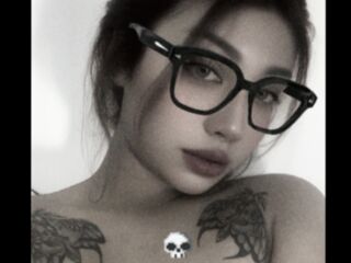 cam hooker AmelieEva