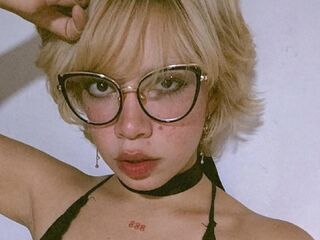 webcamgirl video chat AmelieMari