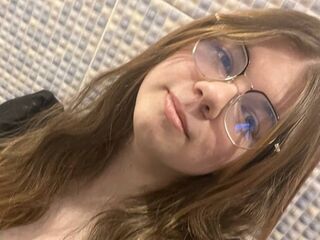 chatrubate cam girl picture AminaBlooms