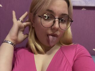 nude webcamgirl AnnaWoodly