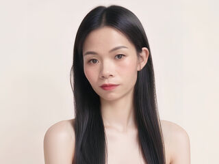 hot naked camgirl ArianaHuiHui