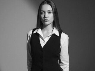 chat with cam ArianeRovell