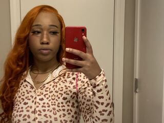 sexy camgirl BambiiBratt