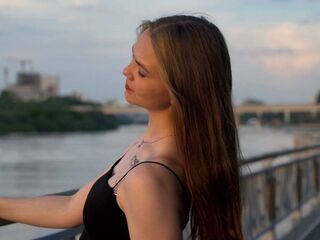 fingering girl chatroom BeliaAlvino