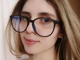 nude cam photo BlytheDendy
