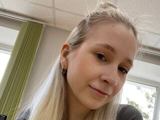 camwhore spreading pussy BrittleDorget