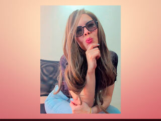 chat room live sex CamiRoberts