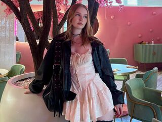 shaved pussy cam CandiFerretti