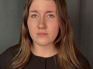 girl cam naked CaylinGarczynski