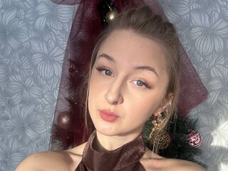 naked webcam girl CharoletteHeckle