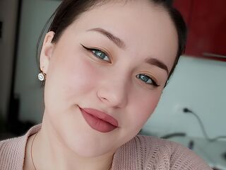 nude camgirl picture CharyBingg