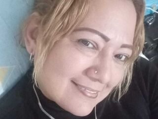 naked girl with live cam ClauDaniels