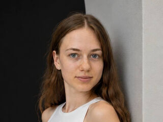 free nude webcam show CleoraClouden