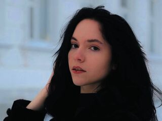 beautiful webcam girl CrystalLake