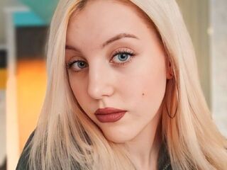 naked cam girl masturbating with sextoy DainaMatko