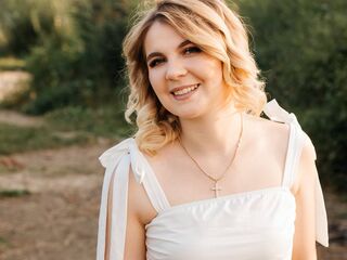 naughty cam picture DemetriceAkpan