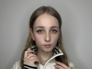 hot webcam slut DessieBusche