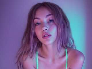 topless webcam girl DominicaAtom