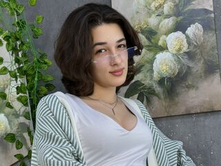 sexy webcamgirl pic EdnaRomberg