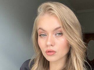 hot girl cam picture ElaraBrooks