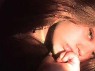 naked girl with live cam masturbating ElleOner