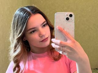 naked girl with webcam masturbating ElmerRoche