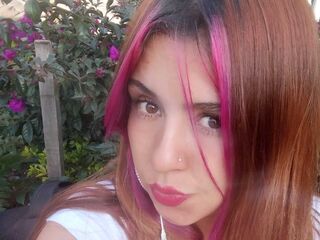 cam girl playing with dildo ElodieRoux