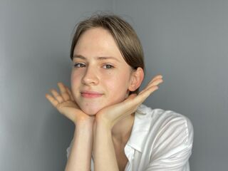 camgirl ElvaGoldsworthy