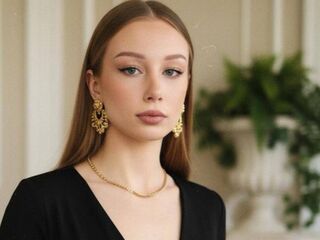 naughty chatroom EmaGurrad