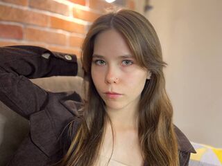 free livecam EmiliDen