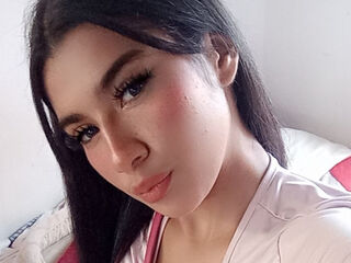 camgirl masturbating with vibrator EmilyGracce