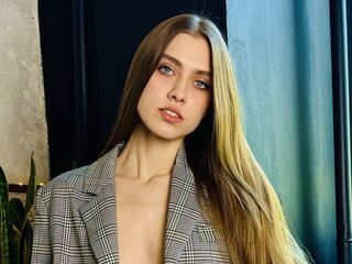 naked webcamgirl EmilyMontgomery