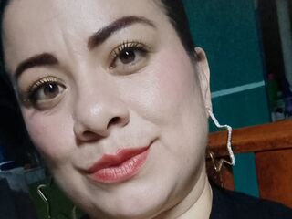 chatwhore EmilyTempation