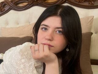 cam girl EmmyRouz