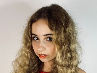 cam girl chatroom EugeniaGroomes